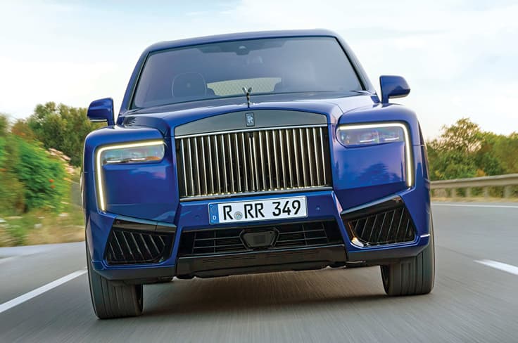rolls royce cullinan black badge front tracking rolls royce cullinan black badge on road